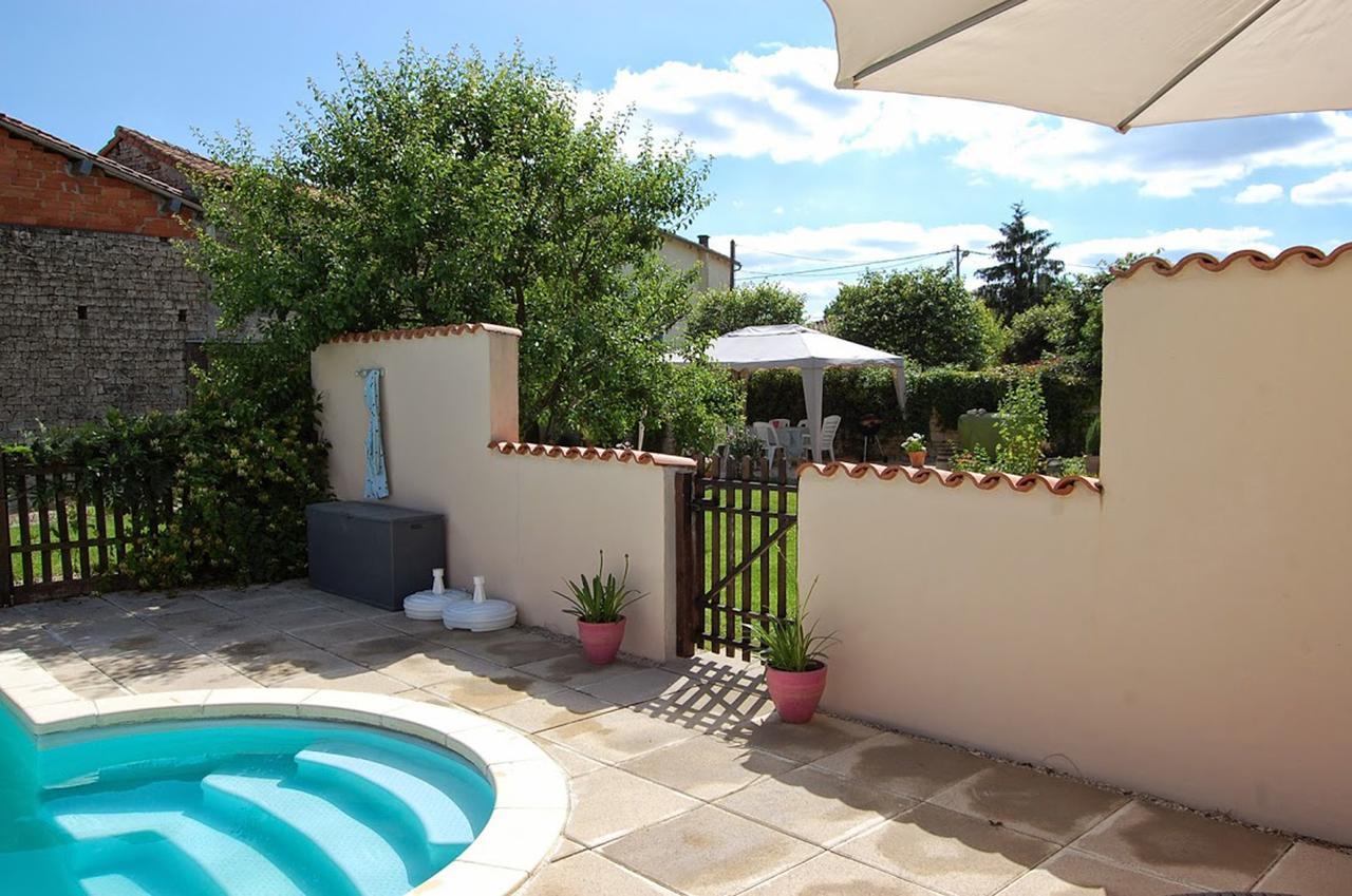 La Belle Lavande, Chambre D Hote Chenommet Exterior photo